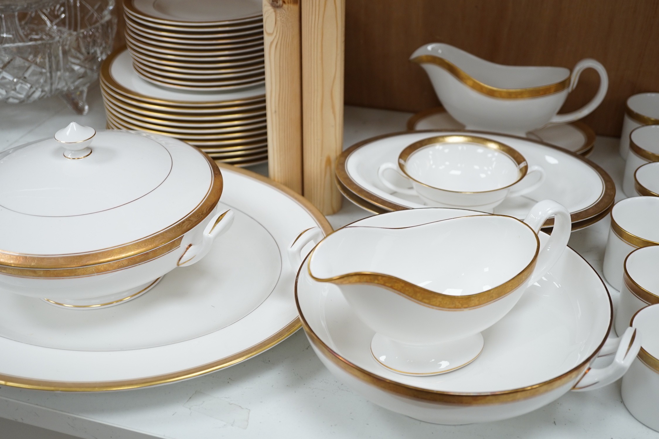 A Royal Worcester ‘Davenham’ part twelve place setting dinner service